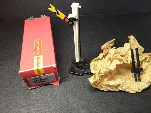Hornby gauge r143 - `oo, gauge`
