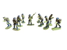 🪖 Vintage Plastic Soldier