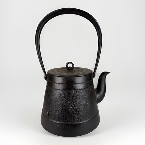 Antique japanese tetsubin - tetsubin, cast