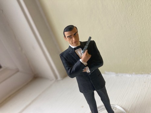 James bond connery corgi - james,