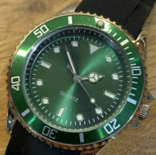 Diver style homage quartz