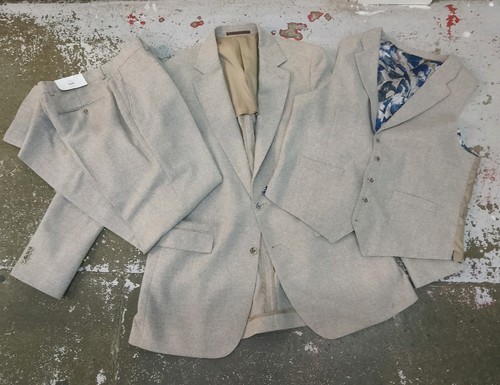 Moss bros 1851 - moss, tweed