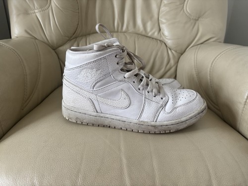 Nike air jordan mid - 1,