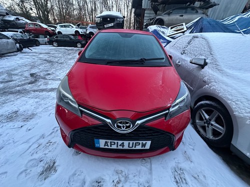 Toyota yaris 2014 - toyota, petrol