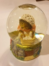 Beatrix Potter Water Ball/Snow