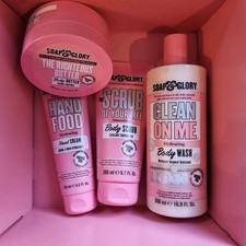 Soap & Glory Give A Glam 4