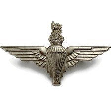 Original WW2 Parachute Regiment Paras Cap Badge - LUGS VERSION - WWII Battalion