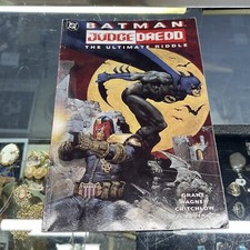 Batman/Judge Dredd: the