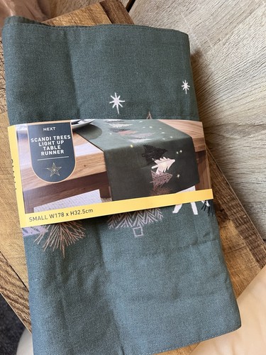 Green scandi christmas tree - green,