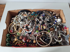 6.4 kg Joblot Broken Jewellery