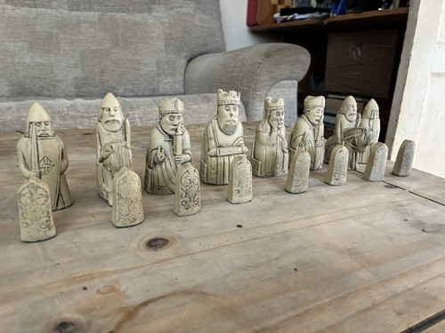 Vintage isle lewis chess - isle,