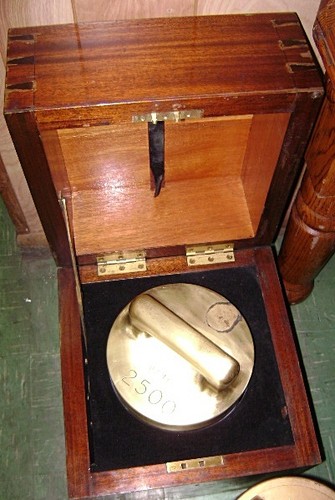 Antique oertling 2500 troy - l,