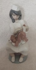 Lladro "Little Veterinarian"