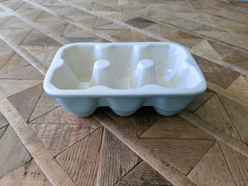 Laura ashley ceramic egg - egg, crate
