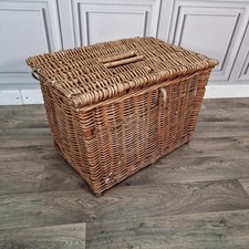 Vintage Wicker Fishing Basket / Picnic Hamper – Rustic Country Storage Creel