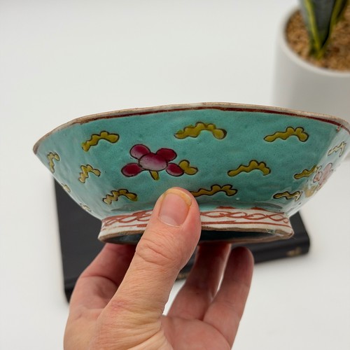 Antique nyonya peranakan - nyonya,