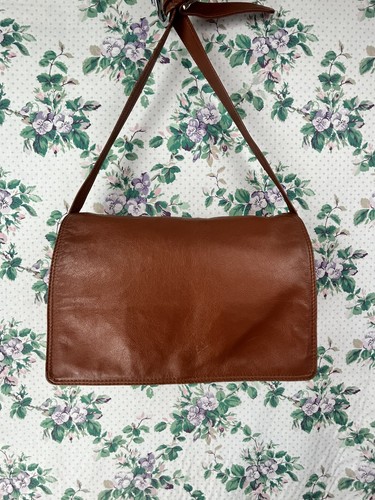 Dents shoulder bag tan leather