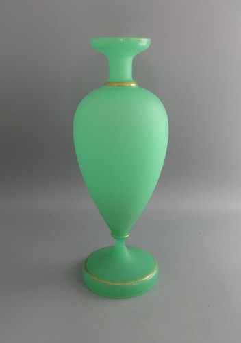 Victorian green satin - green, opaline