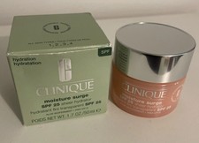 Clinique Moisture Surge SPF 25