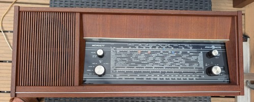 Radionette menuett valve radio - valve,