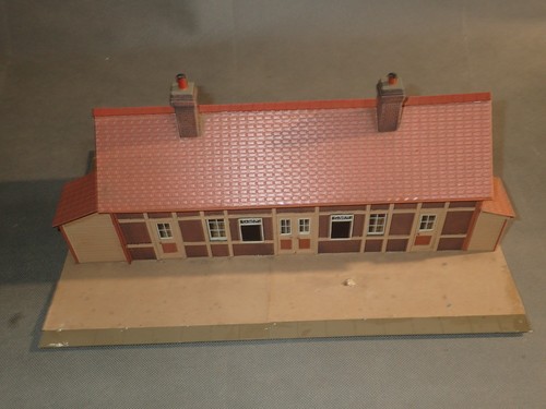Gauge gwr station building - station,