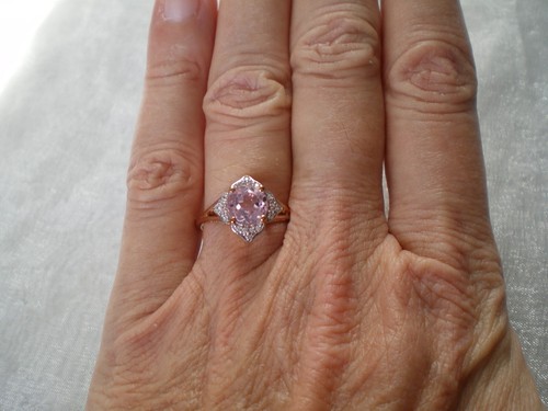 Kolum kunzite zircon - kunzite,