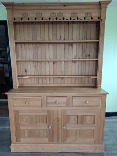Pine welsh dresser with - pine,