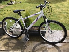 Apollo Elusion Bike hardly used - white and pink