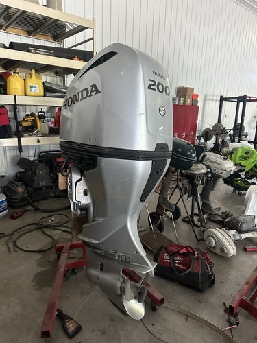 Honda 200 outboard - outboard, motor