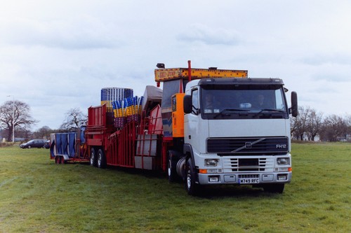 Volvo lorry wanstead flats - volvo,