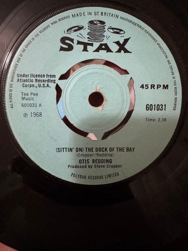 Otis redding sittin on the - ",