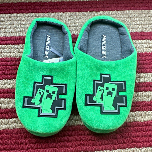 Minecraft creeper green - minecraft, green/grey
