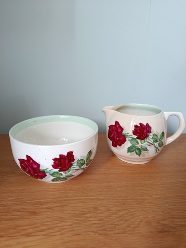 Royal tudor ware barker bros - royal,