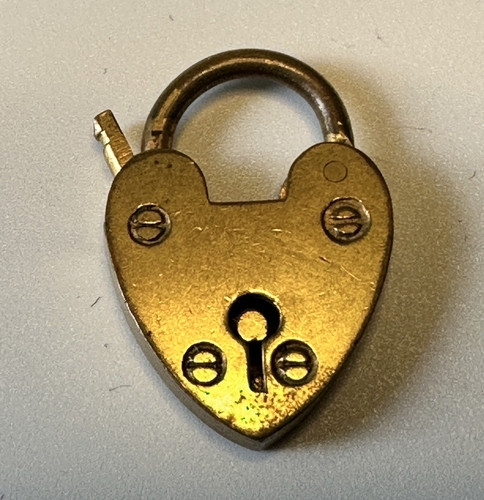 Vintage gold tone 25mm - gold, heart