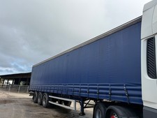 curtainside trailer