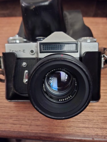Zenith camera 35mm slr - camera, with