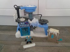 batman imaginext mr freeze headquarters playset+freeze chamber,mr freeze+snowboa