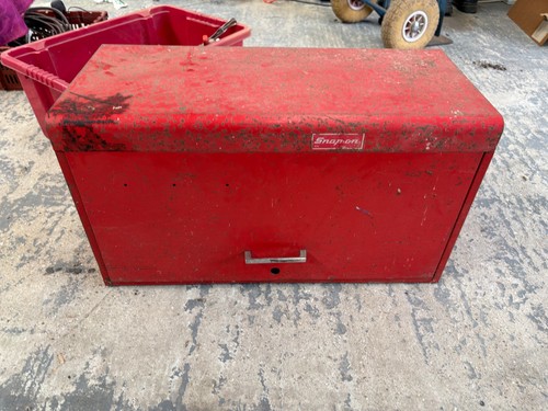 Snap red metal - toolbox, 9