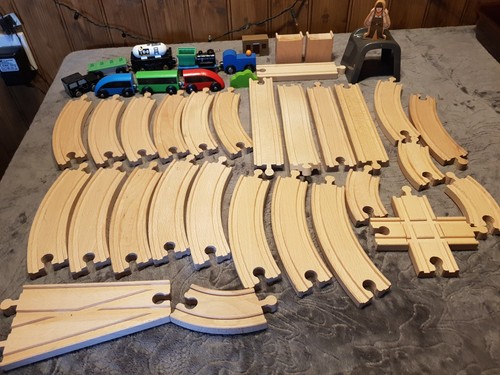Bundle wooden train track - of,