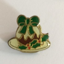 Macmillan Green Bow CHRISTMAS