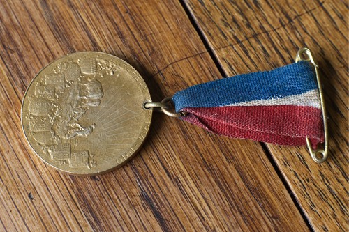 Commemorative medal for - medal,