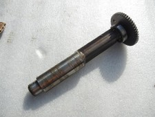 TRIUMPH TROPHY 900 ENGINE PRIMARY COUNTER BALANCE SHAFT T300 HINCKLEY 