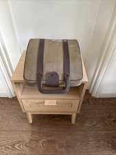 Olivetti Lettera 22 Type Writer