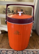 Vintage 70s Crown Ware Ice