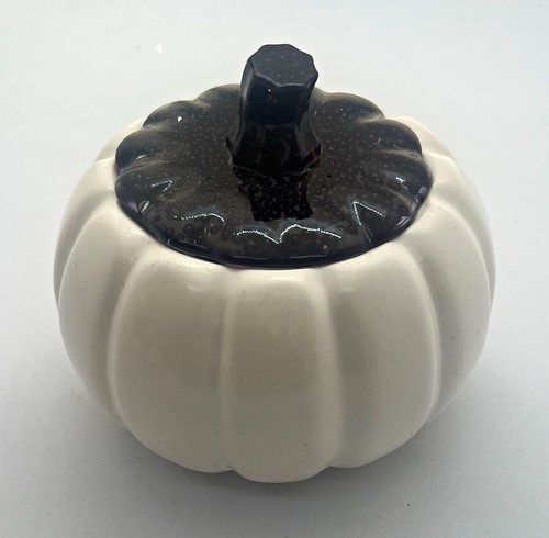 Eco resin pumpkin - resin,