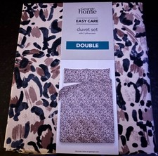 Leopard print duvet cover-