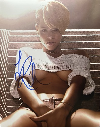 Rihanna autographed 8x10 - rihanna,