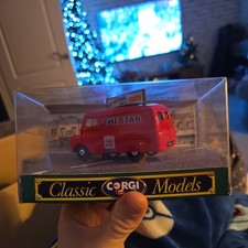 Corgi D981 Bedford CA Van The