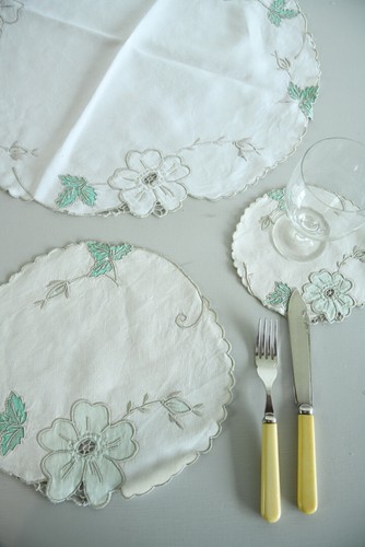 Vintage floral table linen - vintage,