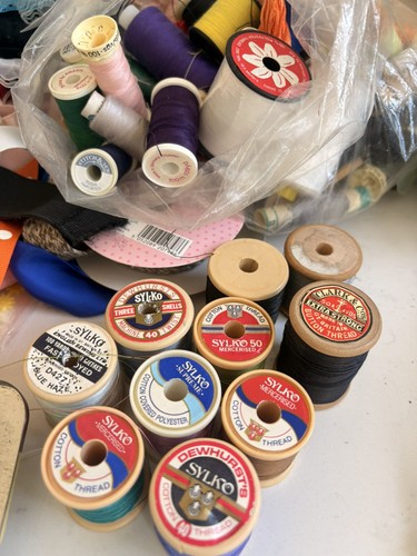 Vintage haberdashery job lot - job,